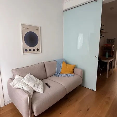 Cozy Private Bedroom In Shared T2 In Graca, *
